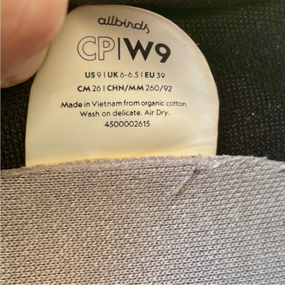 Allbirds women’s Black and White Organic Cotton Pacers Sneakers - Picture 8 of 11